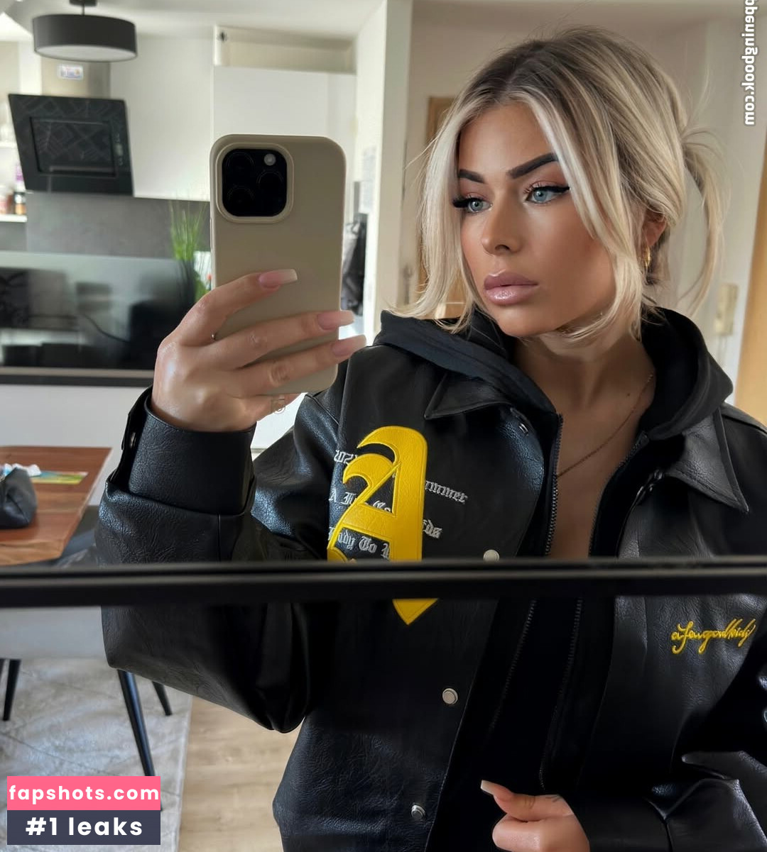 sophia_allin gallery photo #27