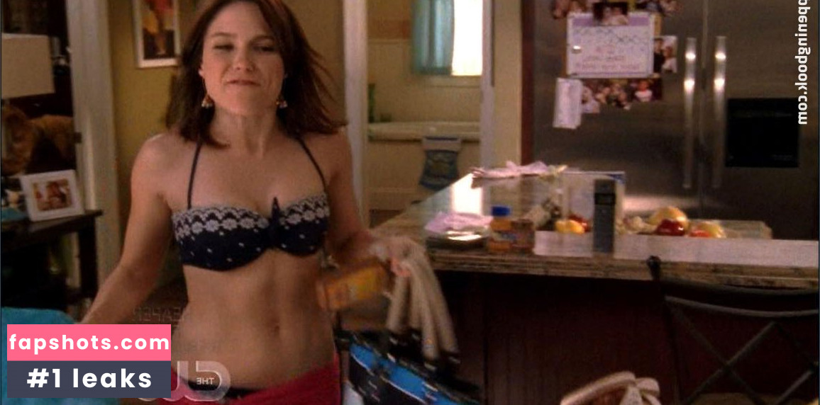 Sophia Bush gallery photo #109