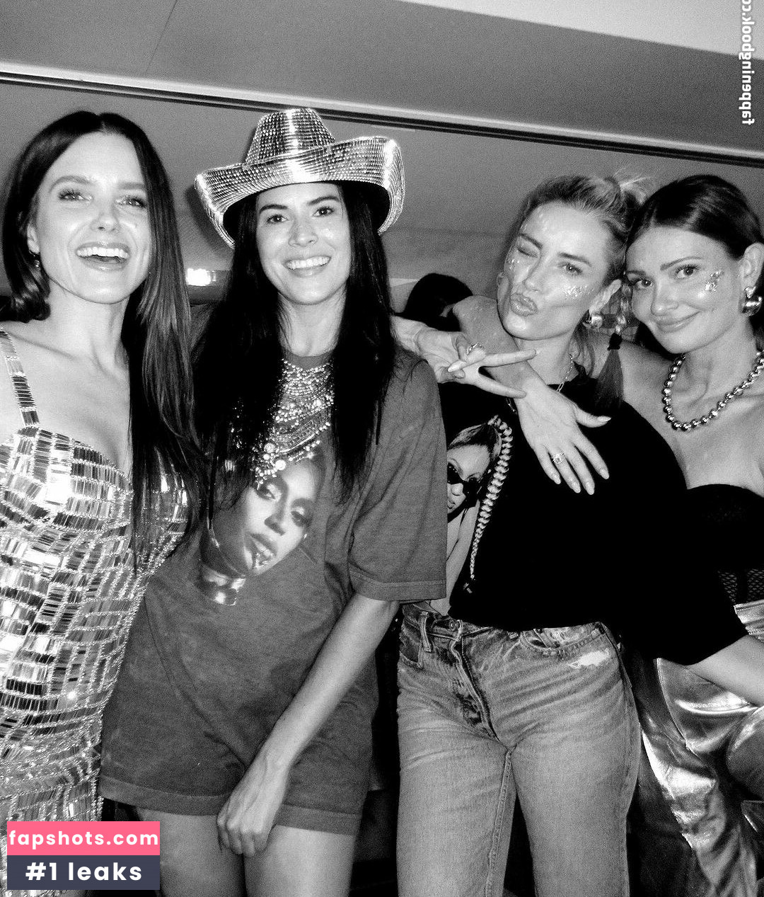 Sophia Bush gallery photo #46