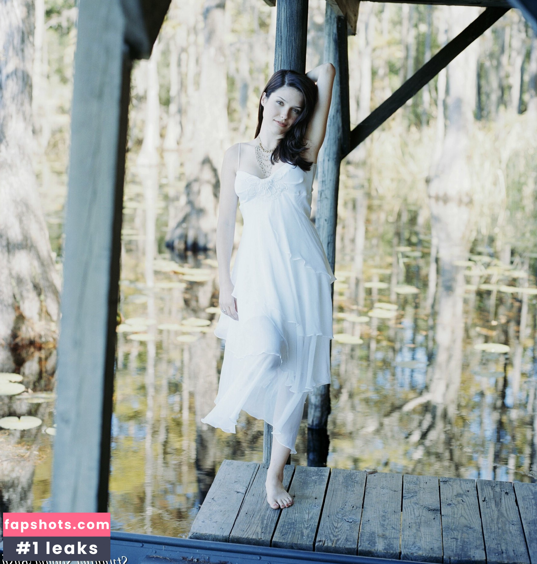 Sophia Bush gallery photo #71