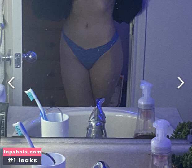 Sophia Delbridge gallery photo #16