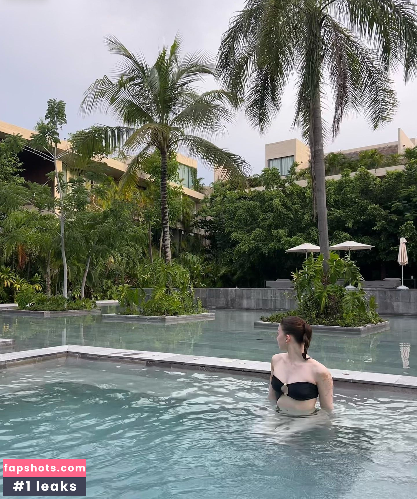 Sophia Elena gallery photo #30