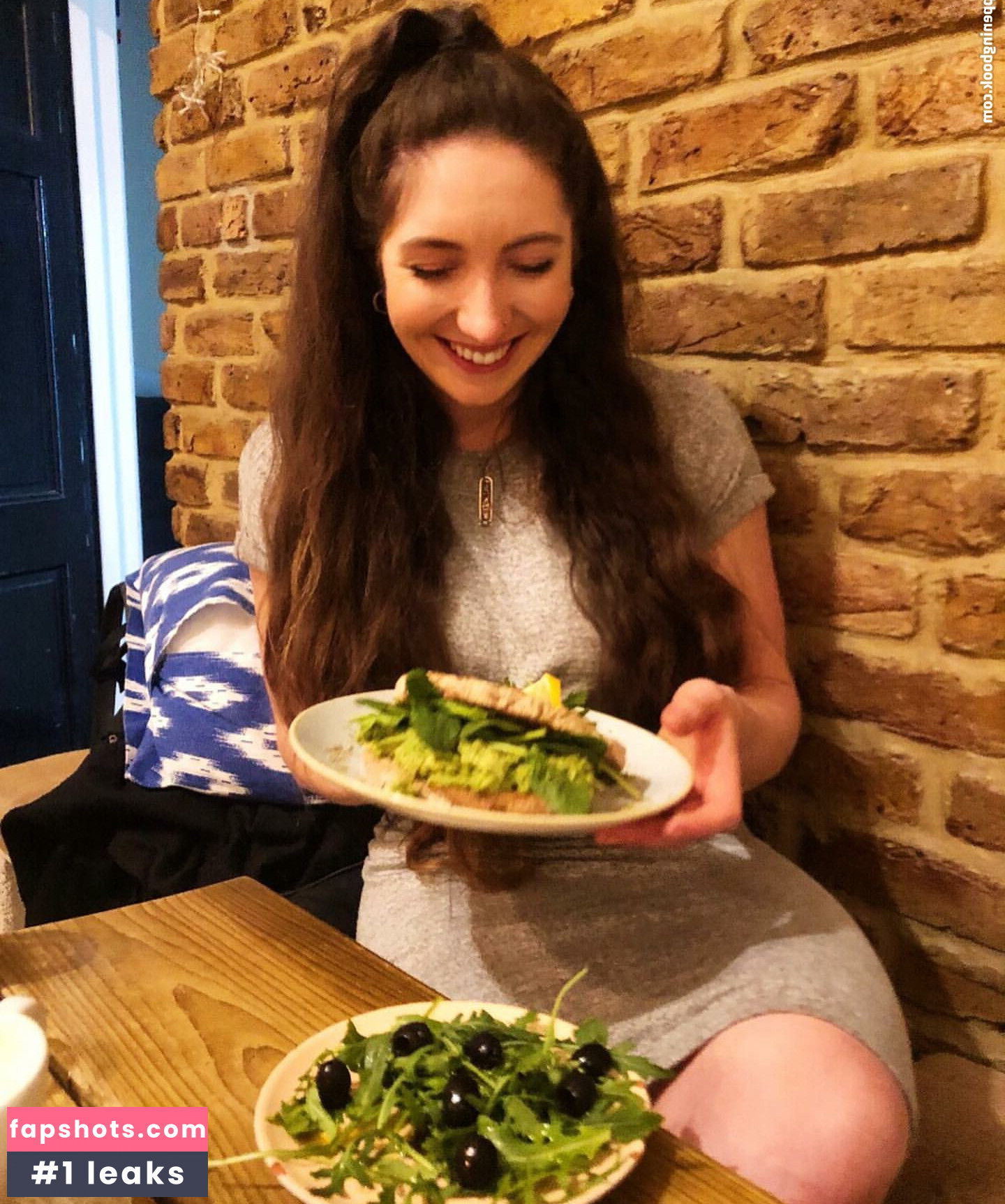 Sophia Ellis gallery photo #3