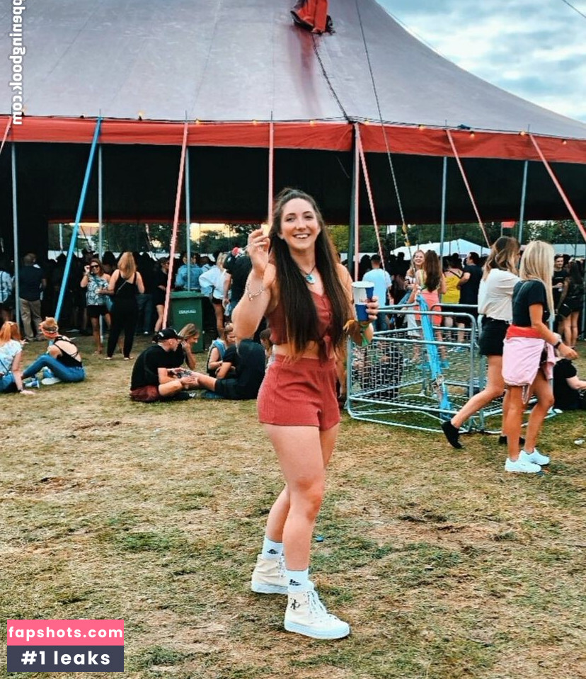 Sophia Ellis gallery photo #9