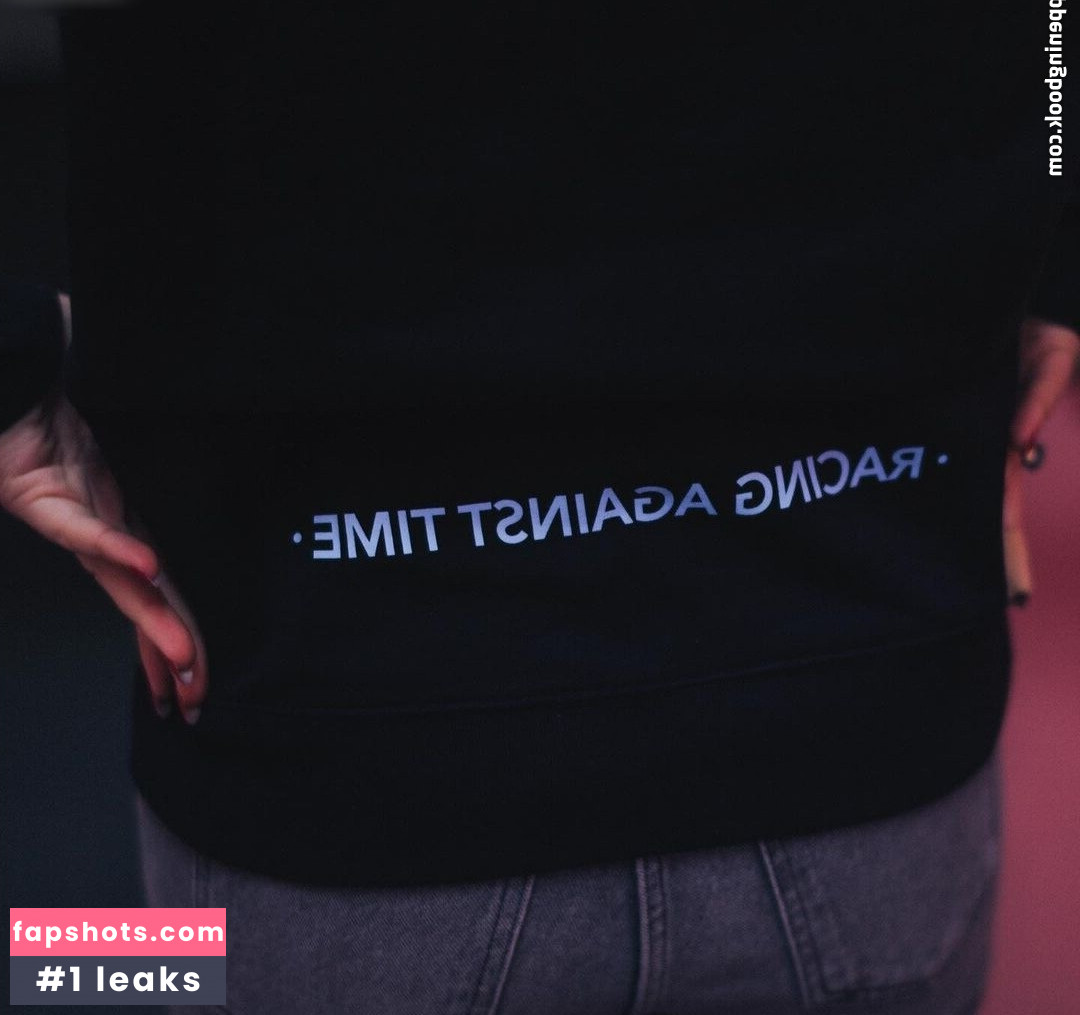 Sophia Flörsch gallery photo #79