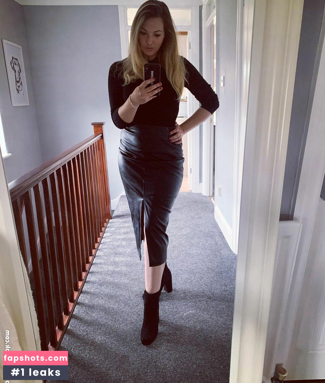 Sophia Knight gallery photo #31