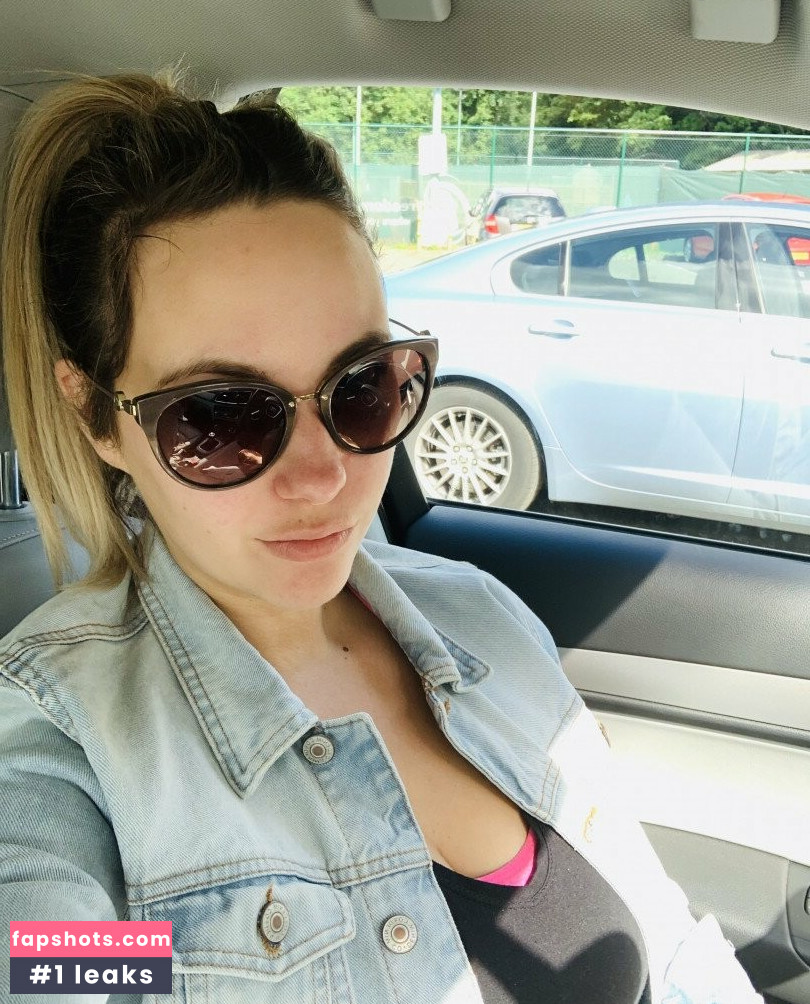 Sophia Knight gallery photo #64