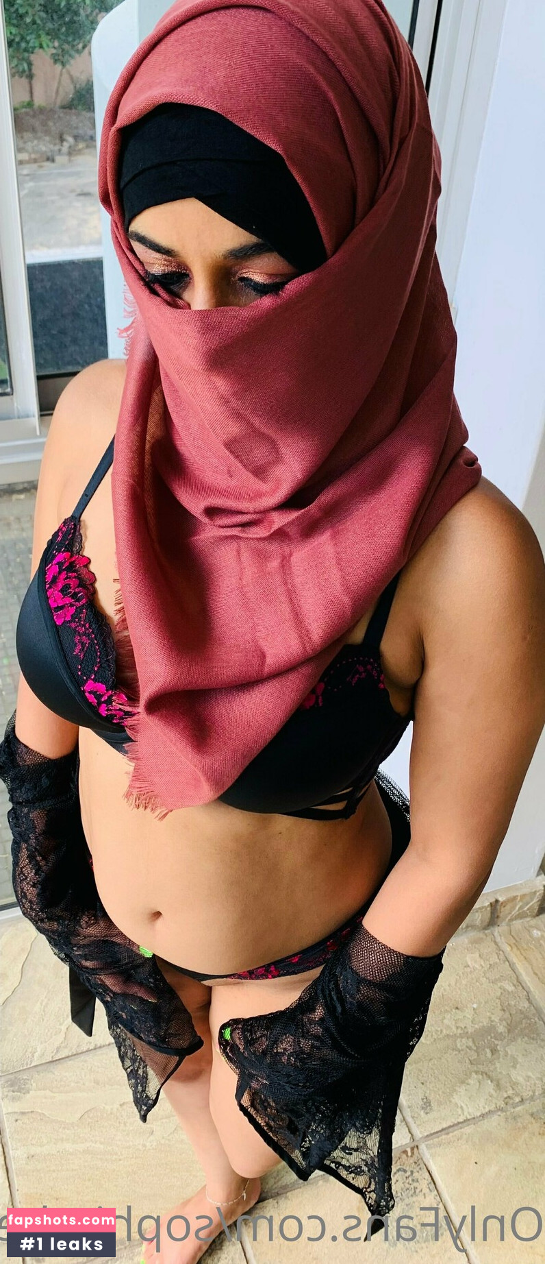 Sophia gallery photo #102