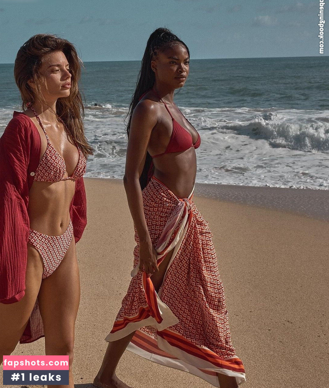 Sophia gallery photo #36