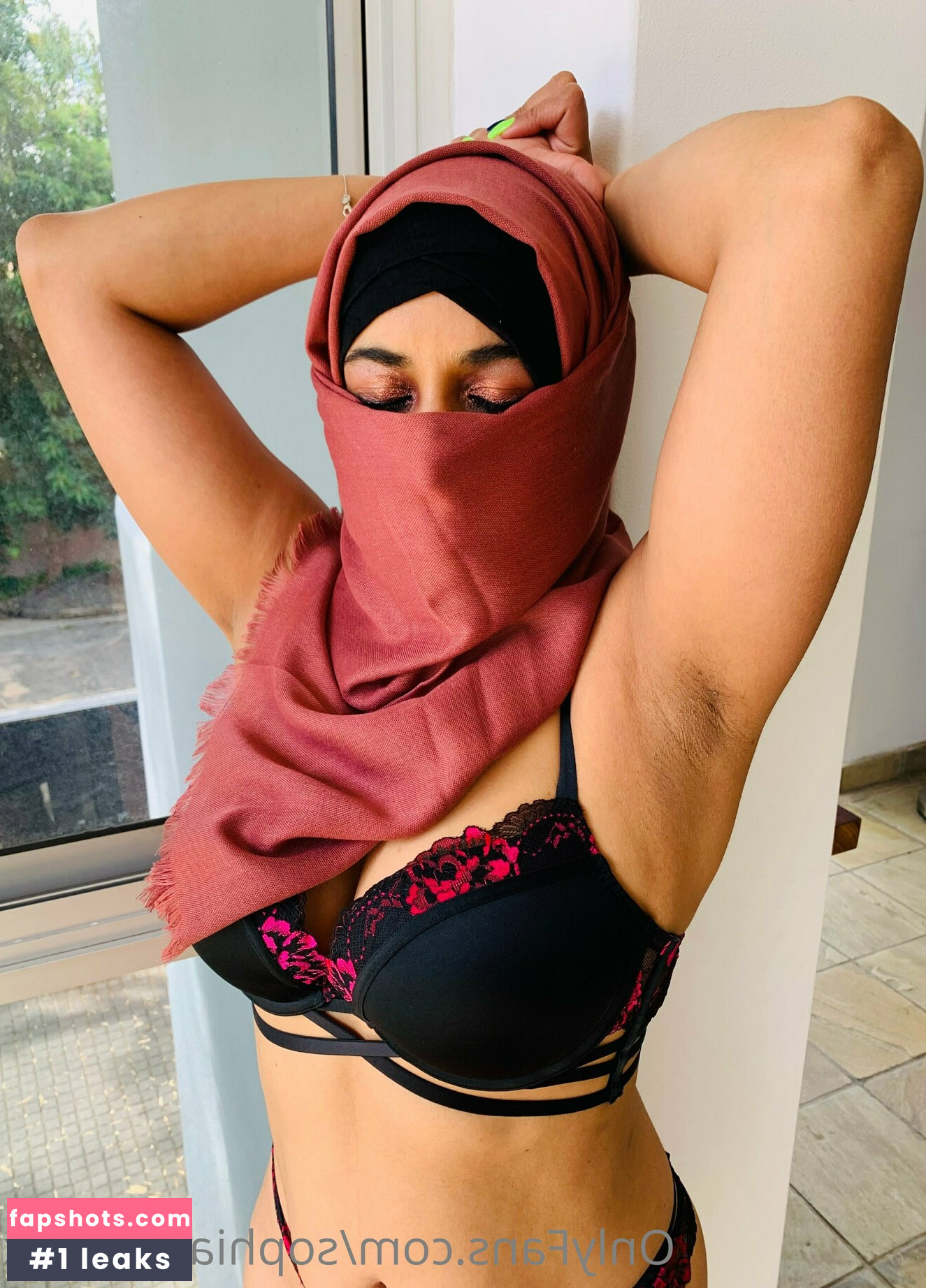 Sophia gallery photo #71