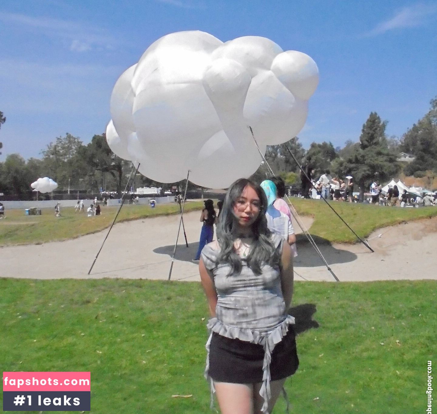 Sophia Phan gallery photo #4