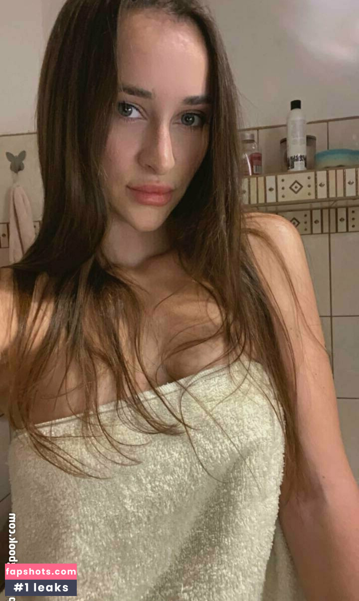 sophia_rivers gallery photo #8