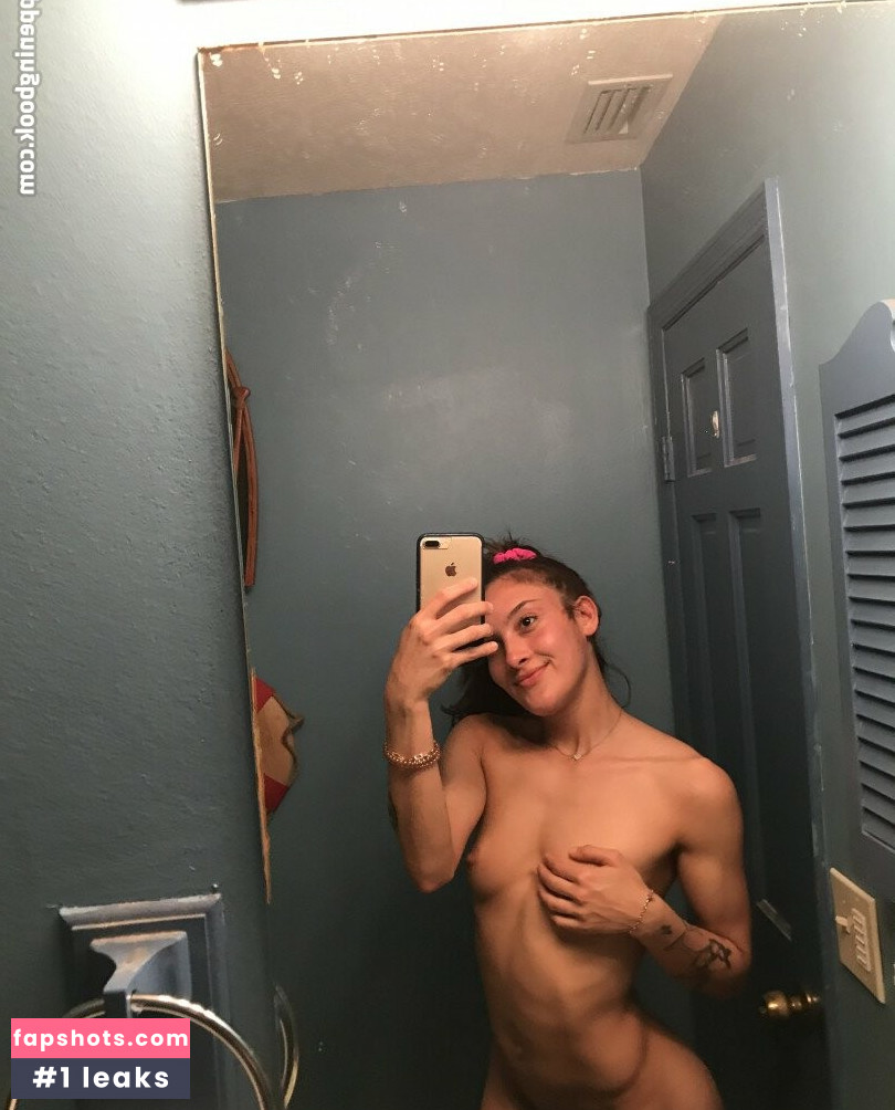 Sophia Sultry gallery photo #4