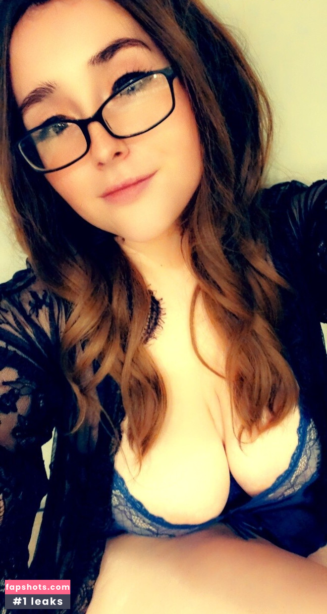 Sophia Swallow gallery photo #21