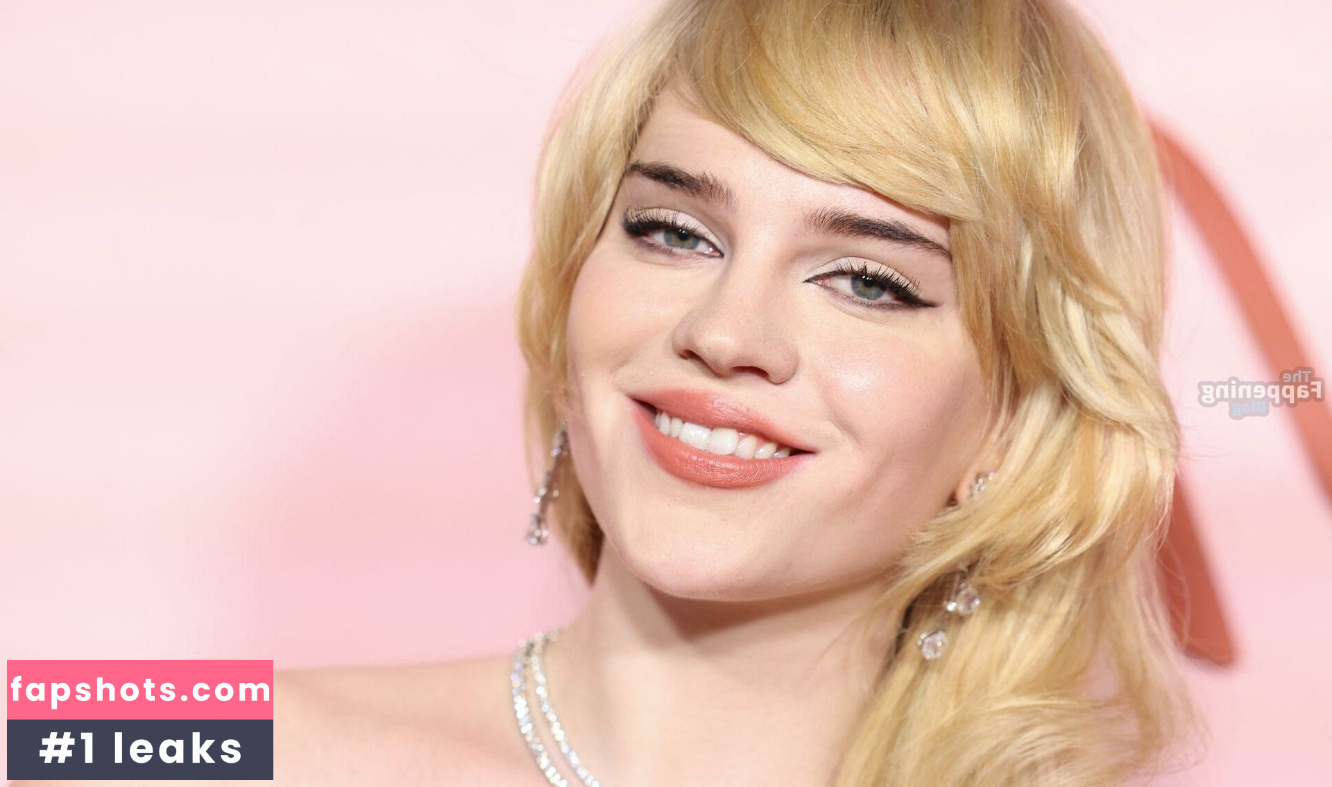 Sophia Thatcher gallery photo #29