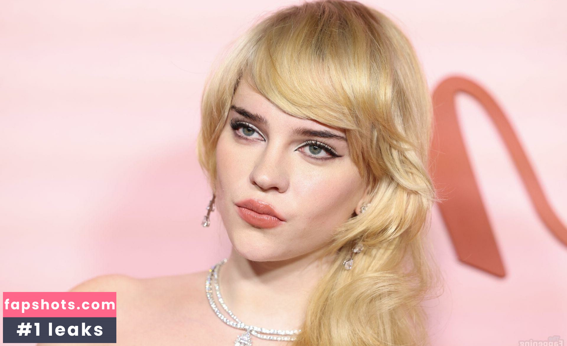 Sophia Thatcher gallery photo #32