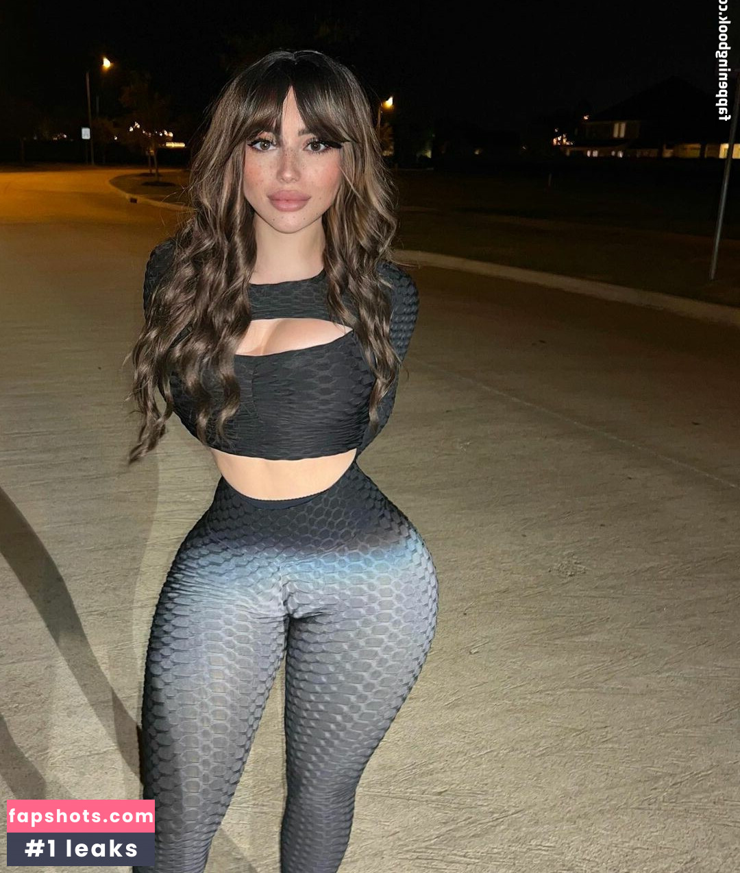 Sophia Vay gallery photo #6