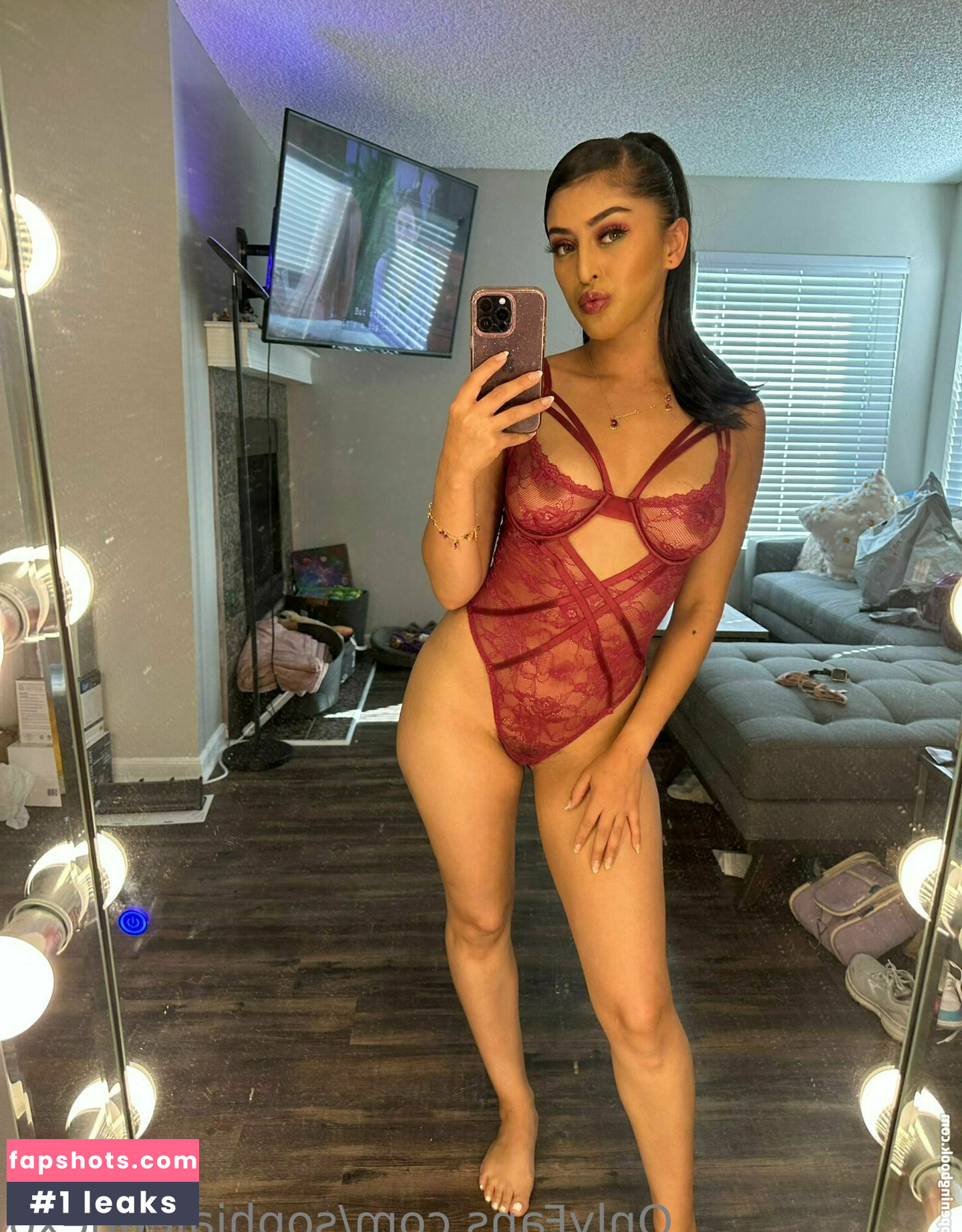 sophialeonexo gallery photo #3