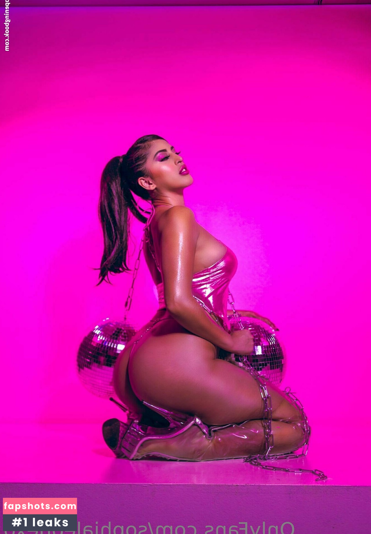 sophialeonexo gallery photo #4