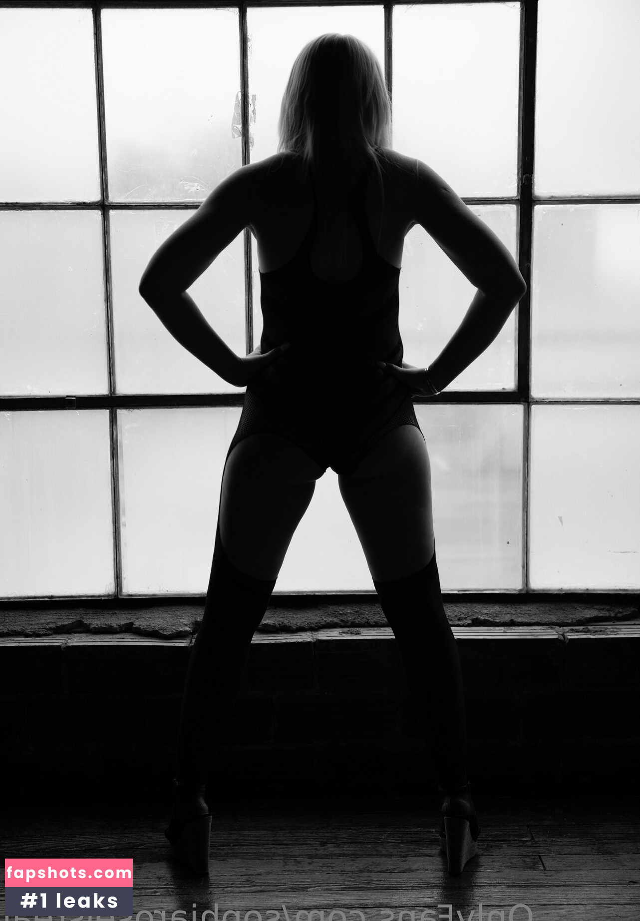 sophiaroseisreal Nude Leaks OnlyFans Photos #12 - LeakJerk