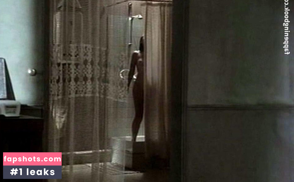 Sophie Broustal Nude Leaks OnlyFans Photos #14 - Fapshots