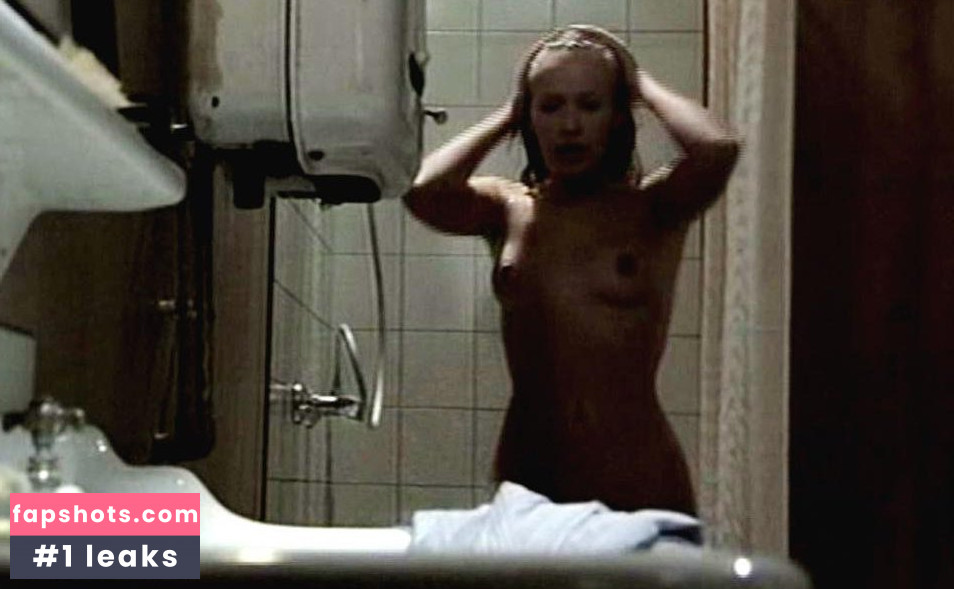 Sophie Broustal Nude Leaks OnlyFans Photos #15 - Fapshots