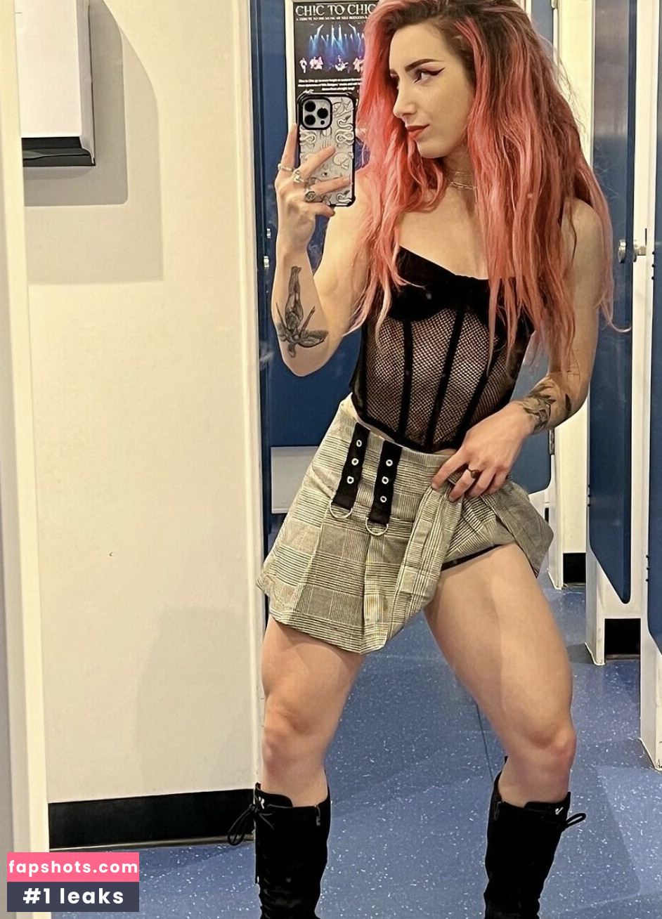 Sophie Burrell Nude Leaks OnlyFans Photos #15 - LeakJerk