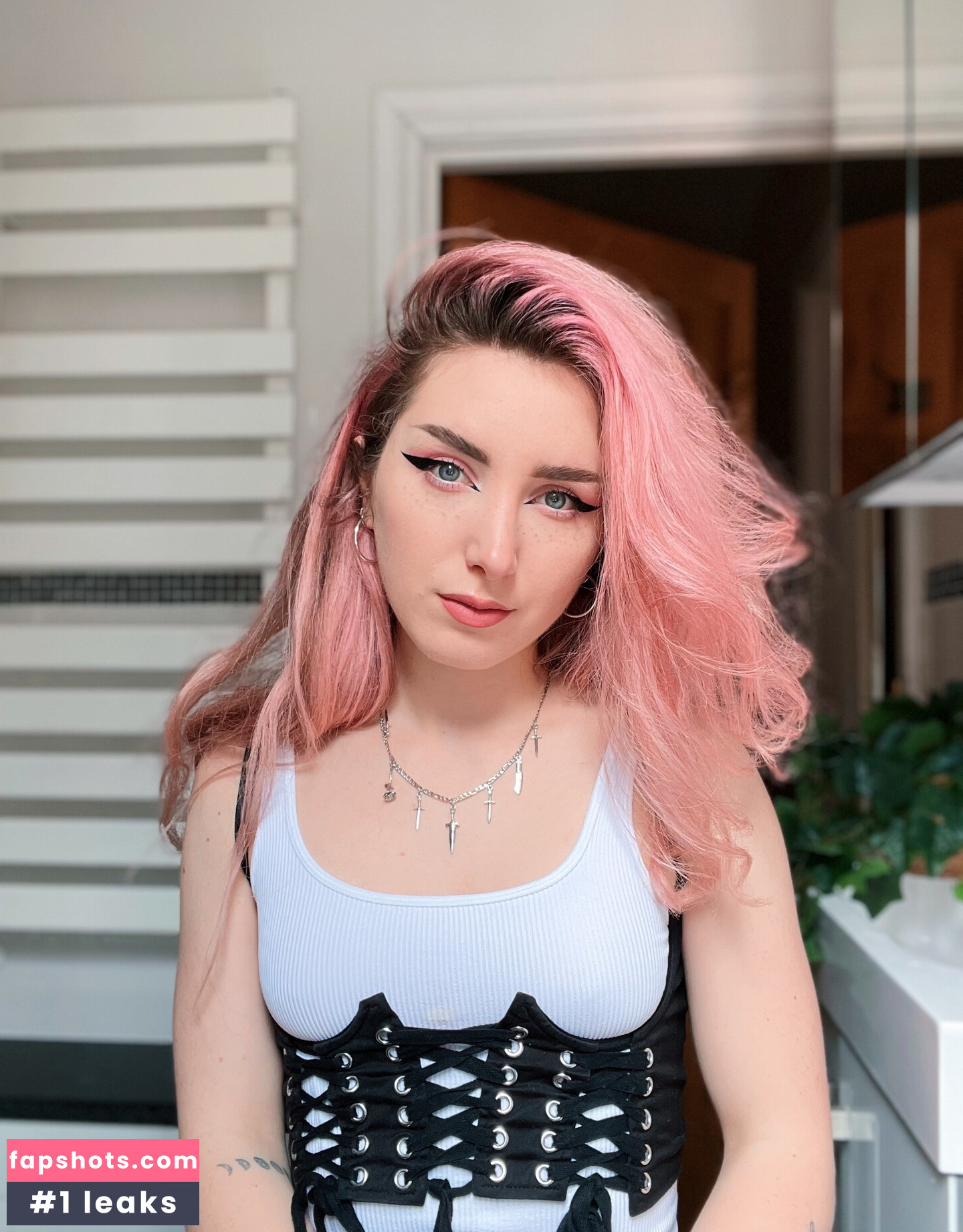 Sophie Burrell Nude Leaks OnlyFans Photos #42 - LeakJerk