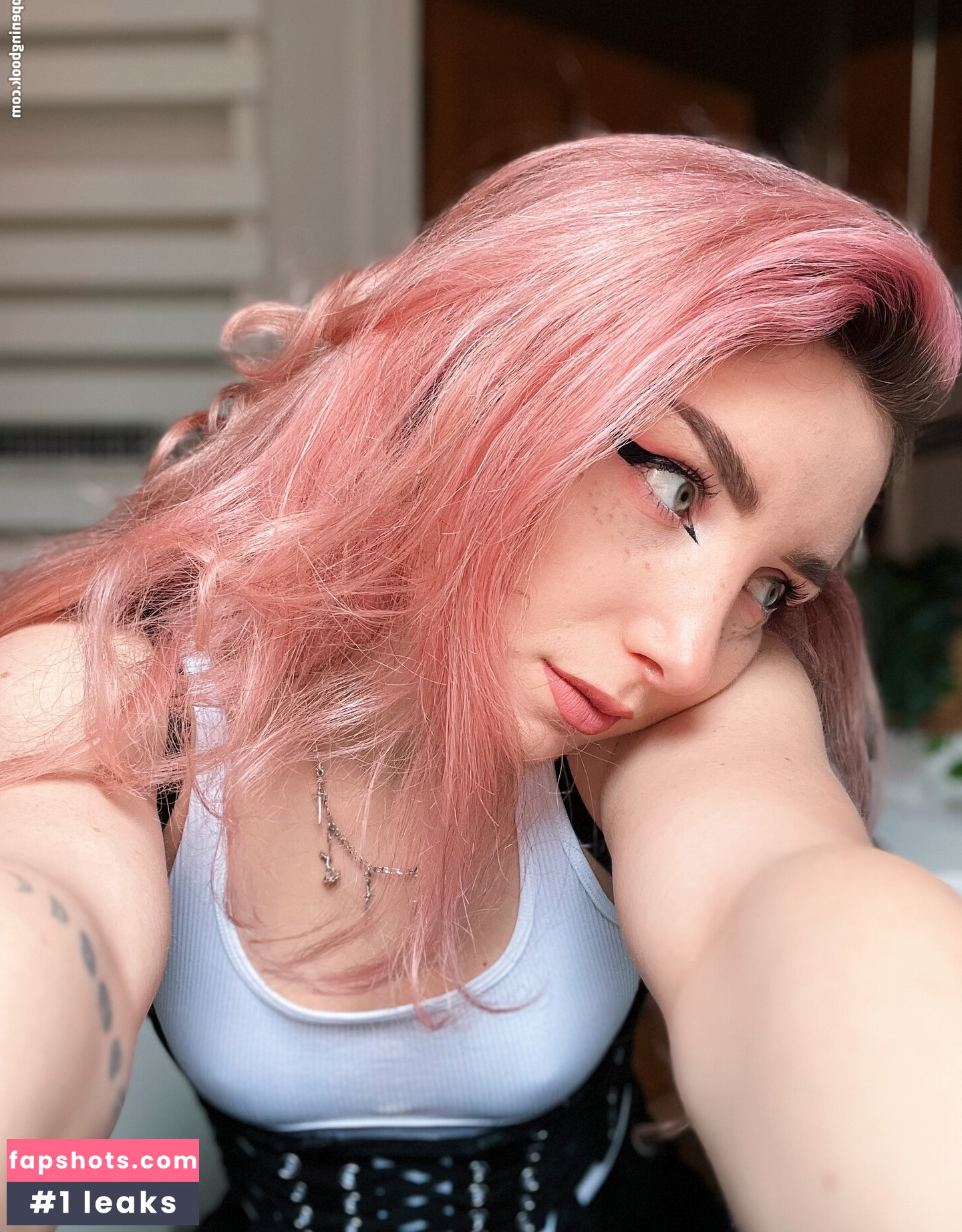 Sophie Burrell Nude Leaks OnlyFans Photos #44 - LeakJerk