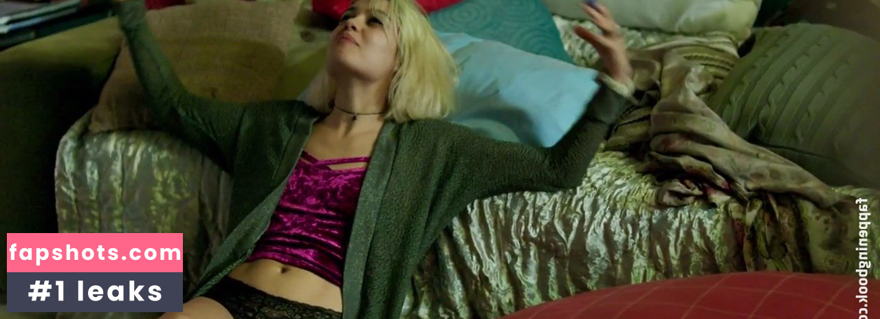 Sophie Charlotte Nahé úniky fotek pouze od fanoušků #92 - Fapshots