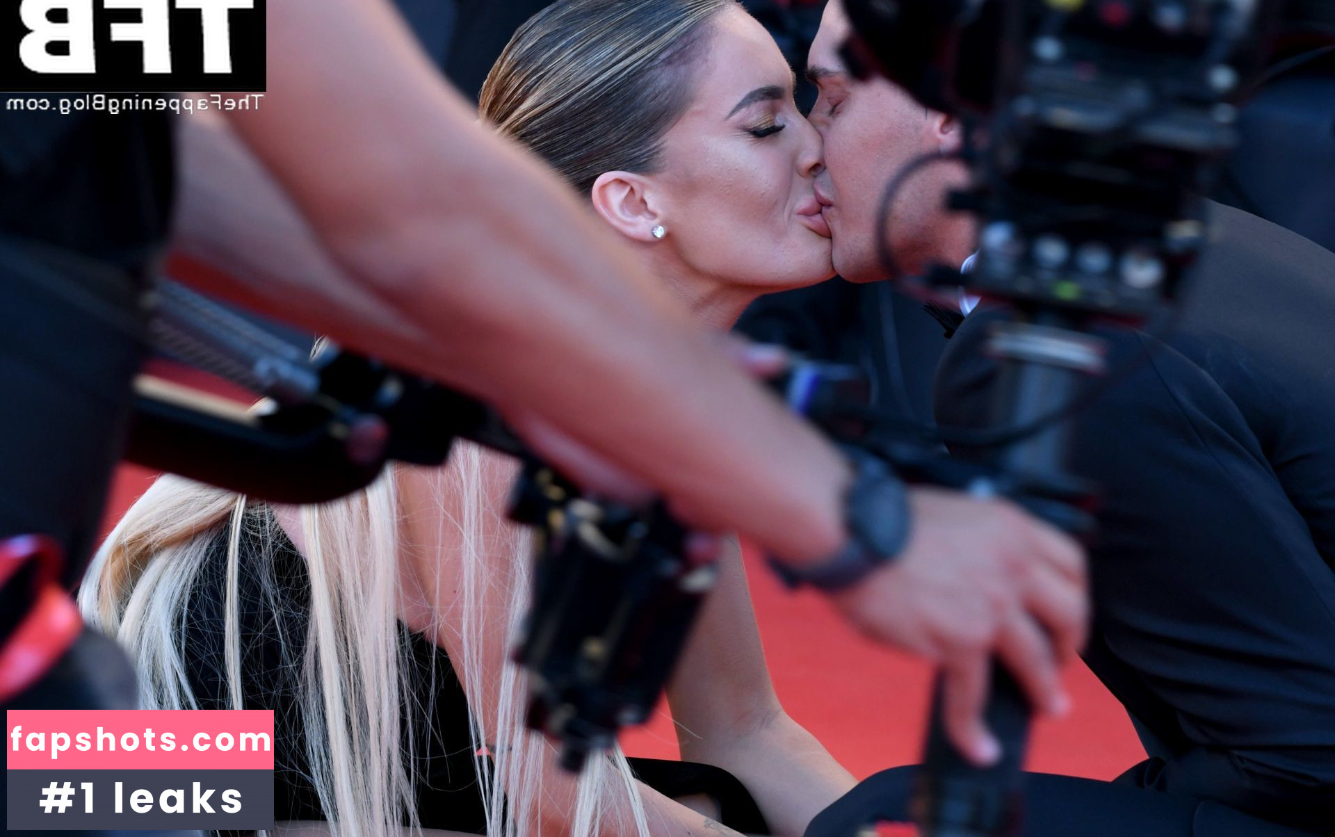 Sophie Codegoni gallery photo #41