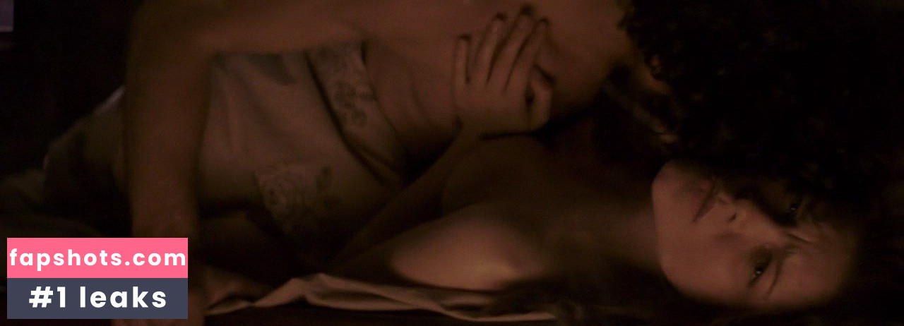 Sophie Cookson gallery photo #6