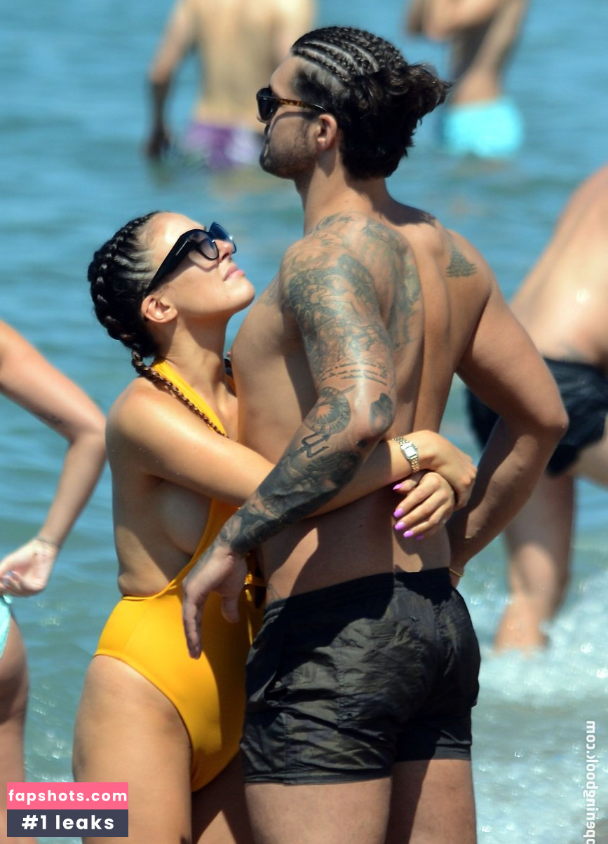 Sophie Gradon Nude Leaks OnlyFans Photos #29 - LeakJerk