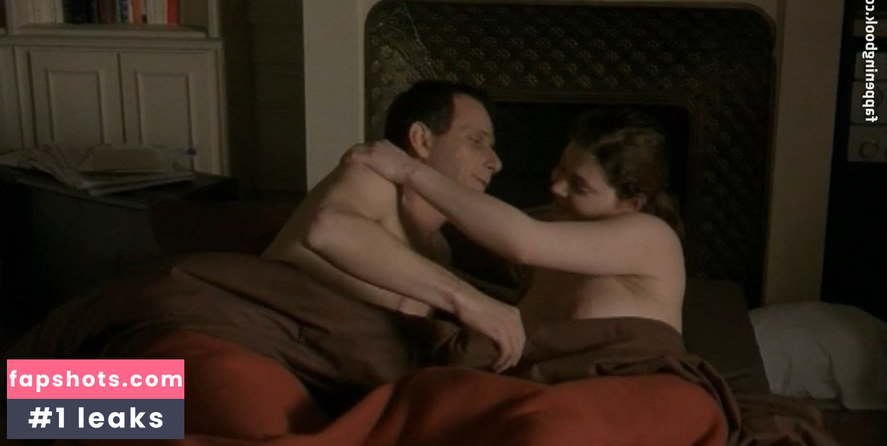 Sophie Guillemin gallery photo #19