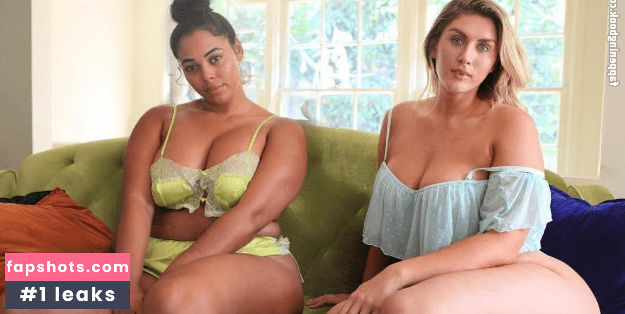 Sophie Hall gallery photo #9