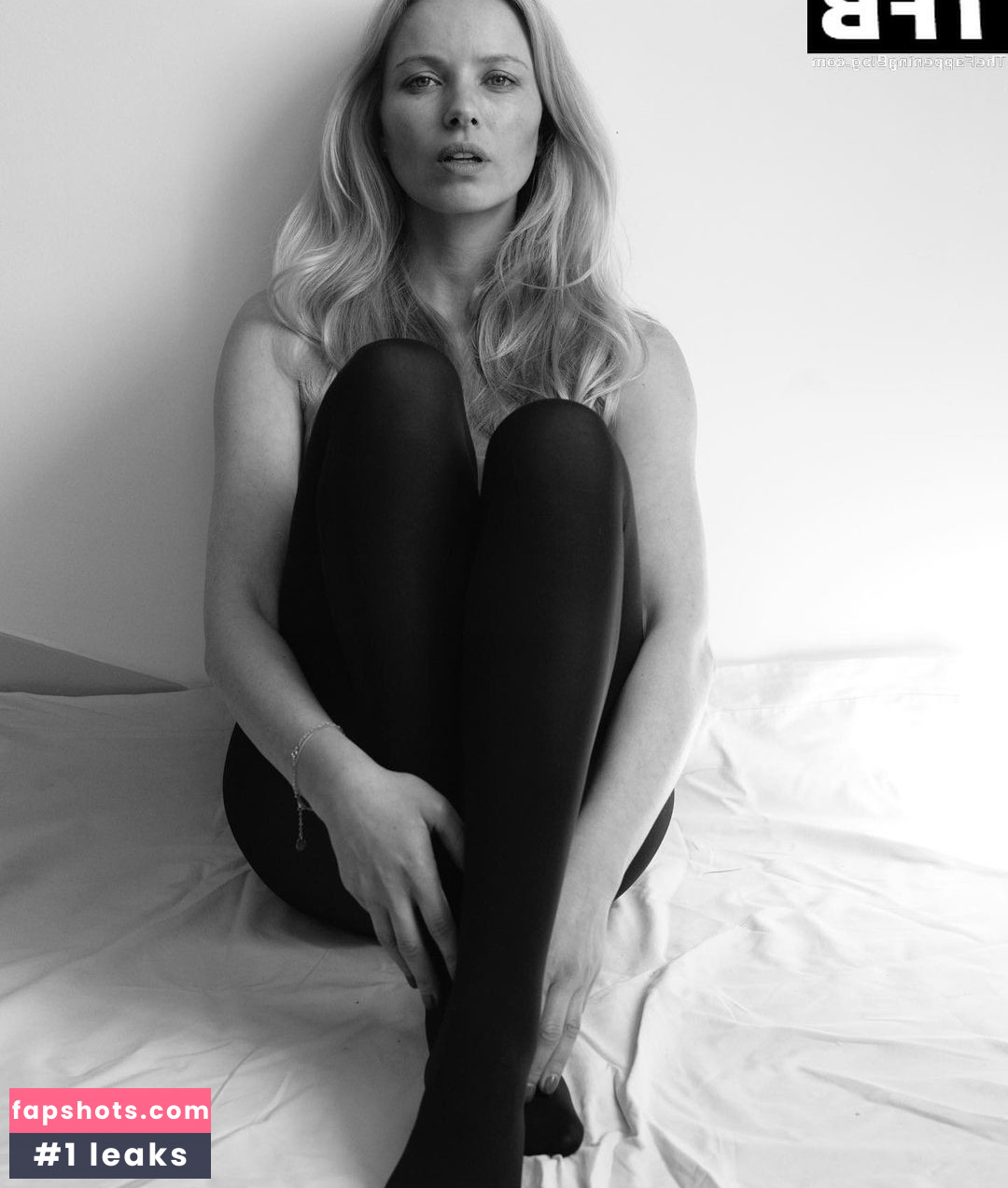 Sophie Meister gallery photo #2