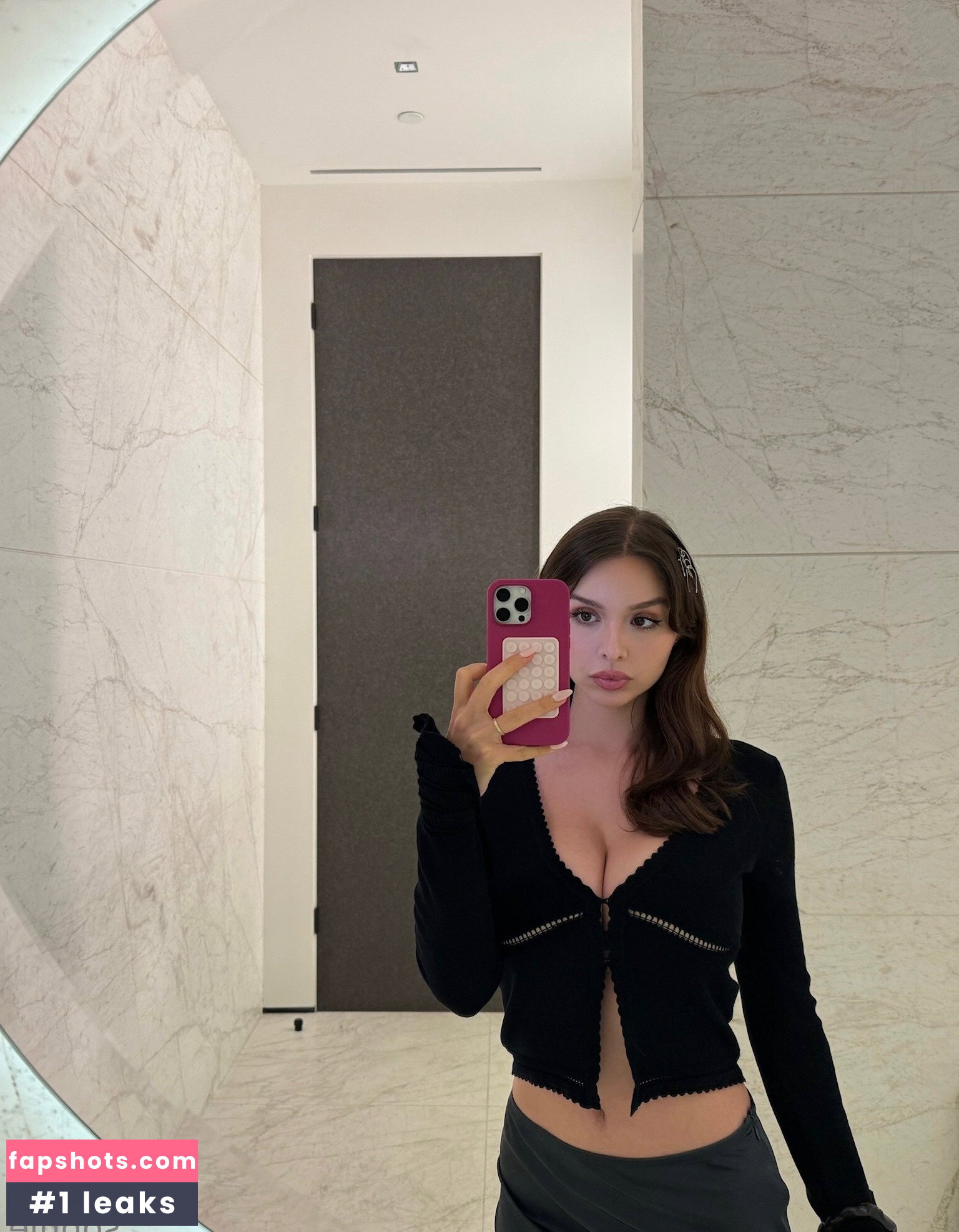 Sophie Mudd gallery photo #186
