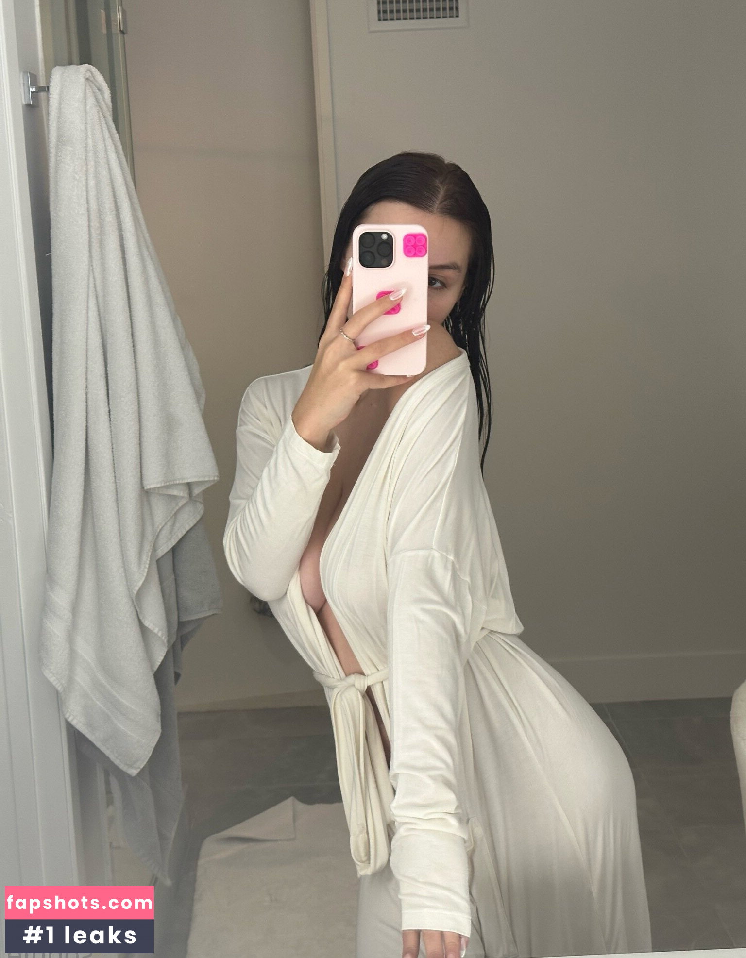 Sophie Mudd gallery photo #383