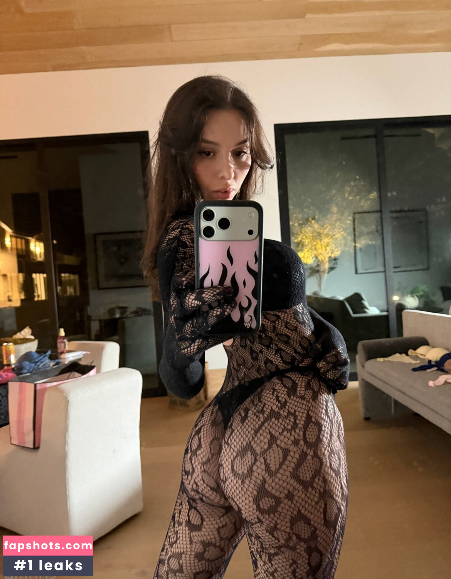 Sophie Mudd gallery photo #1646