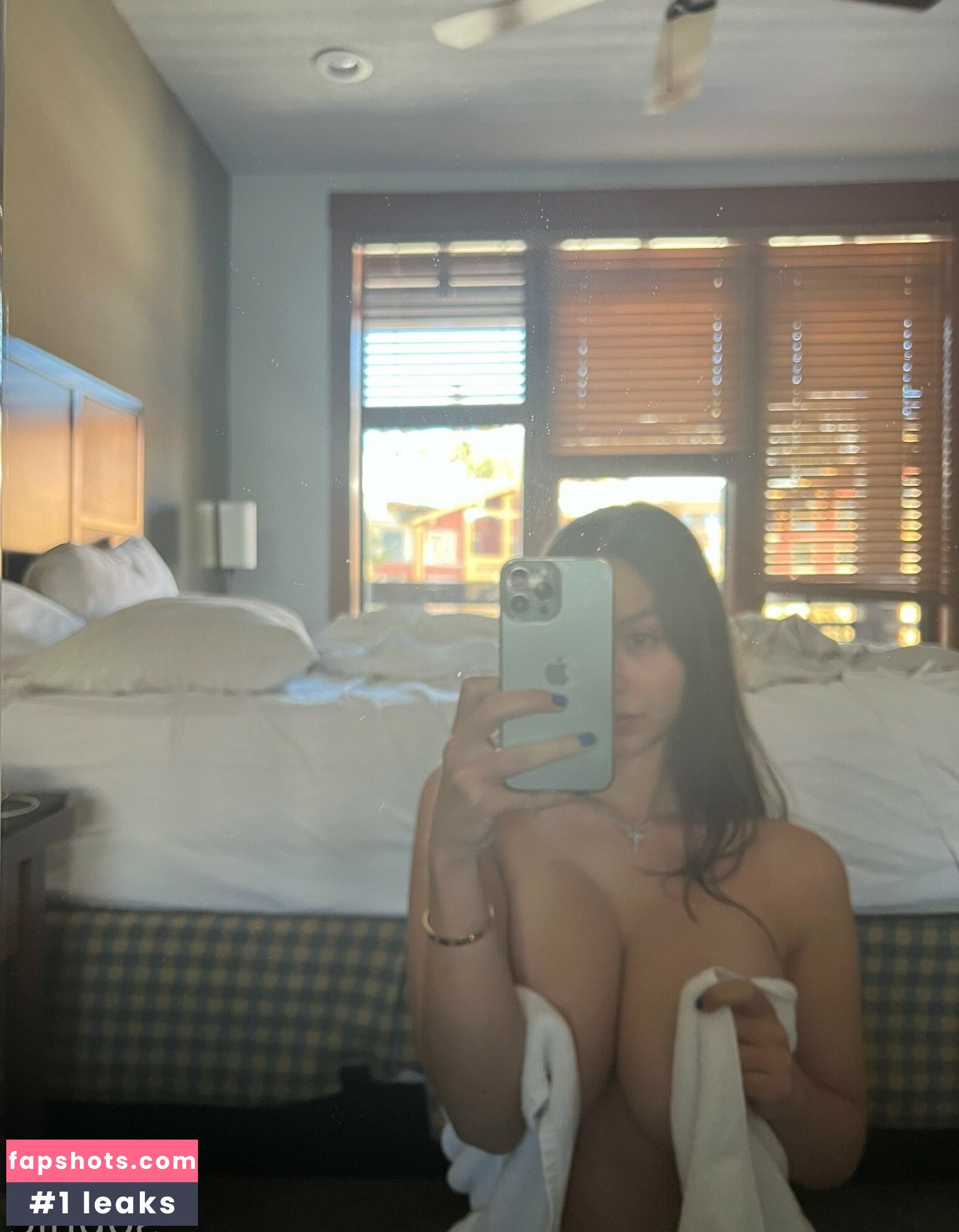 Sophie Mudd gallery photo #1088