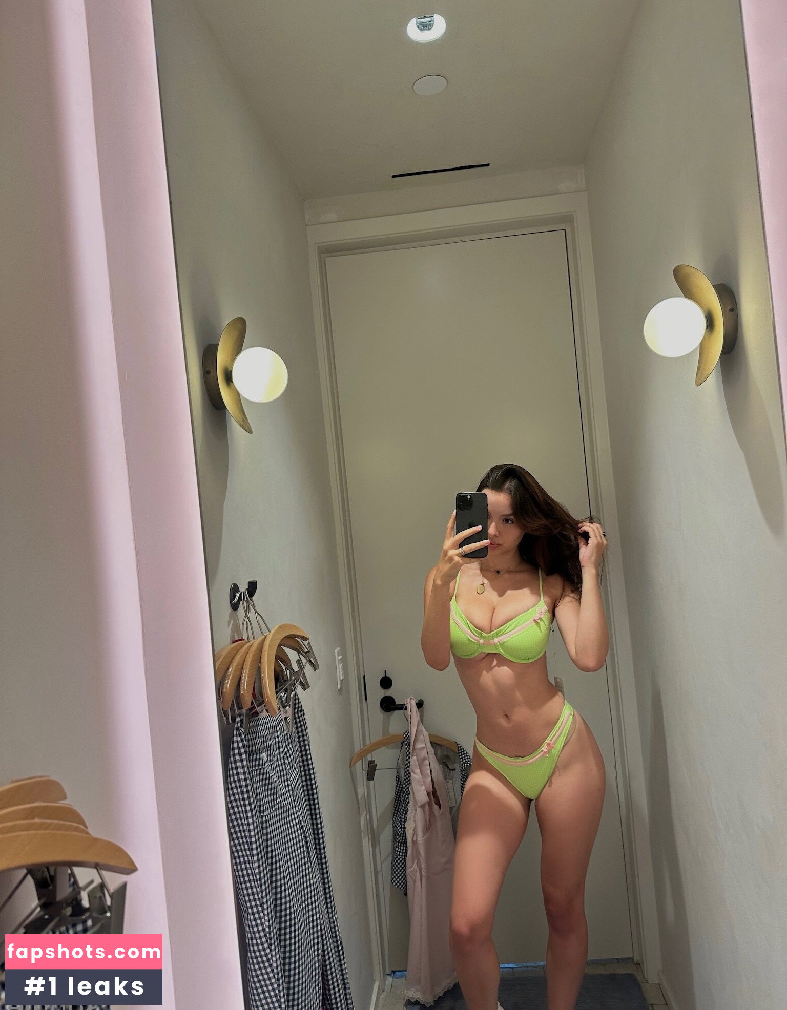 Sophie Mudd gallery photo #1808