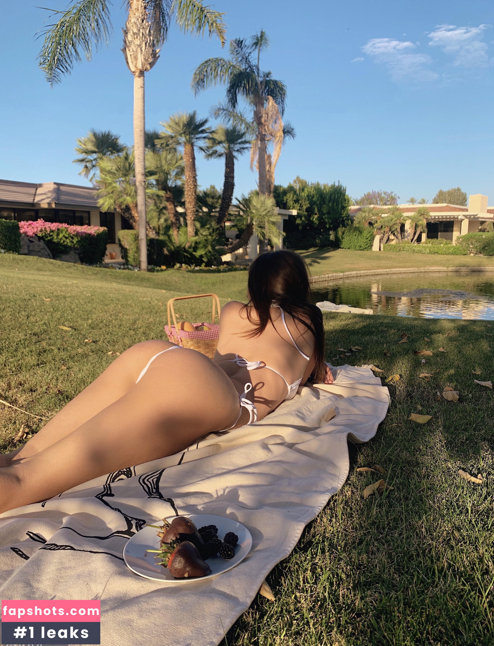 Sophie Mudd gallery photo #1988