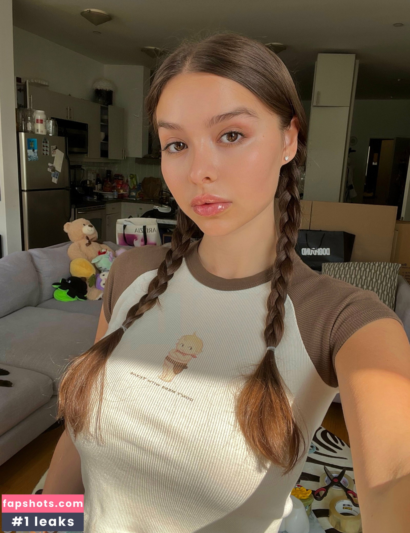 Sophie Mudd gallery photo #1563