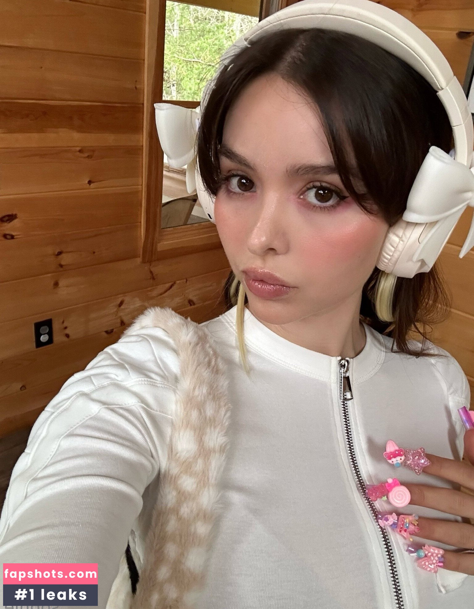 Sophie Mudd gallery photo #1892