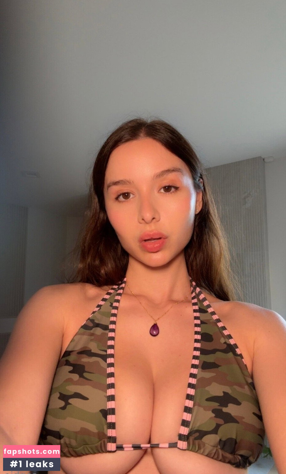 Sophie Mudd gallery photo #399