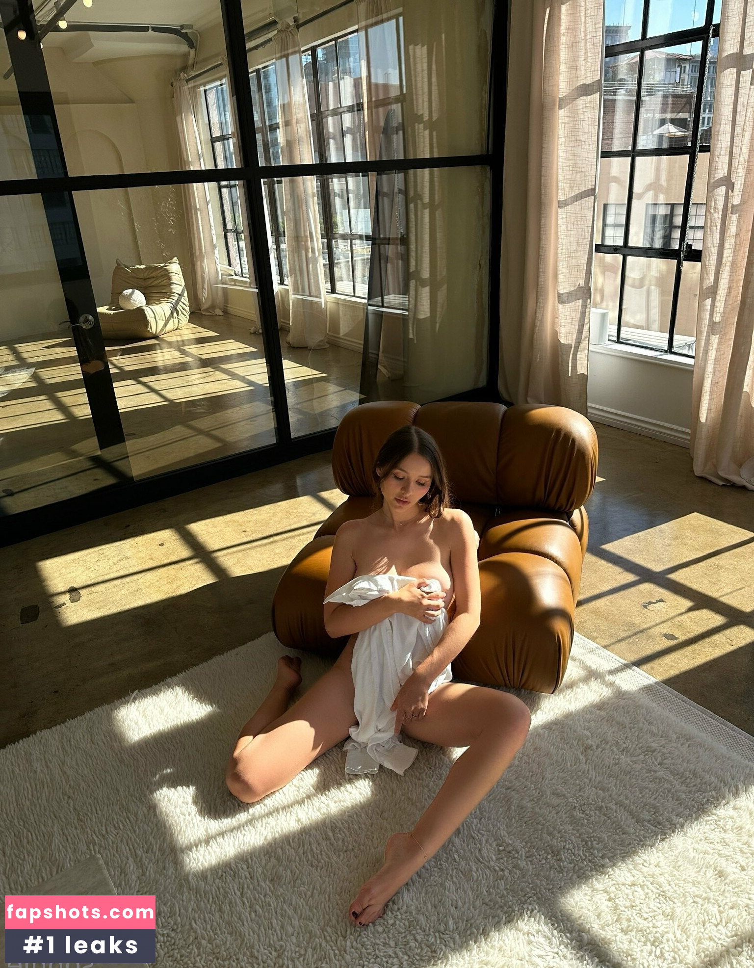 Sophie Mudd gallery photo #546