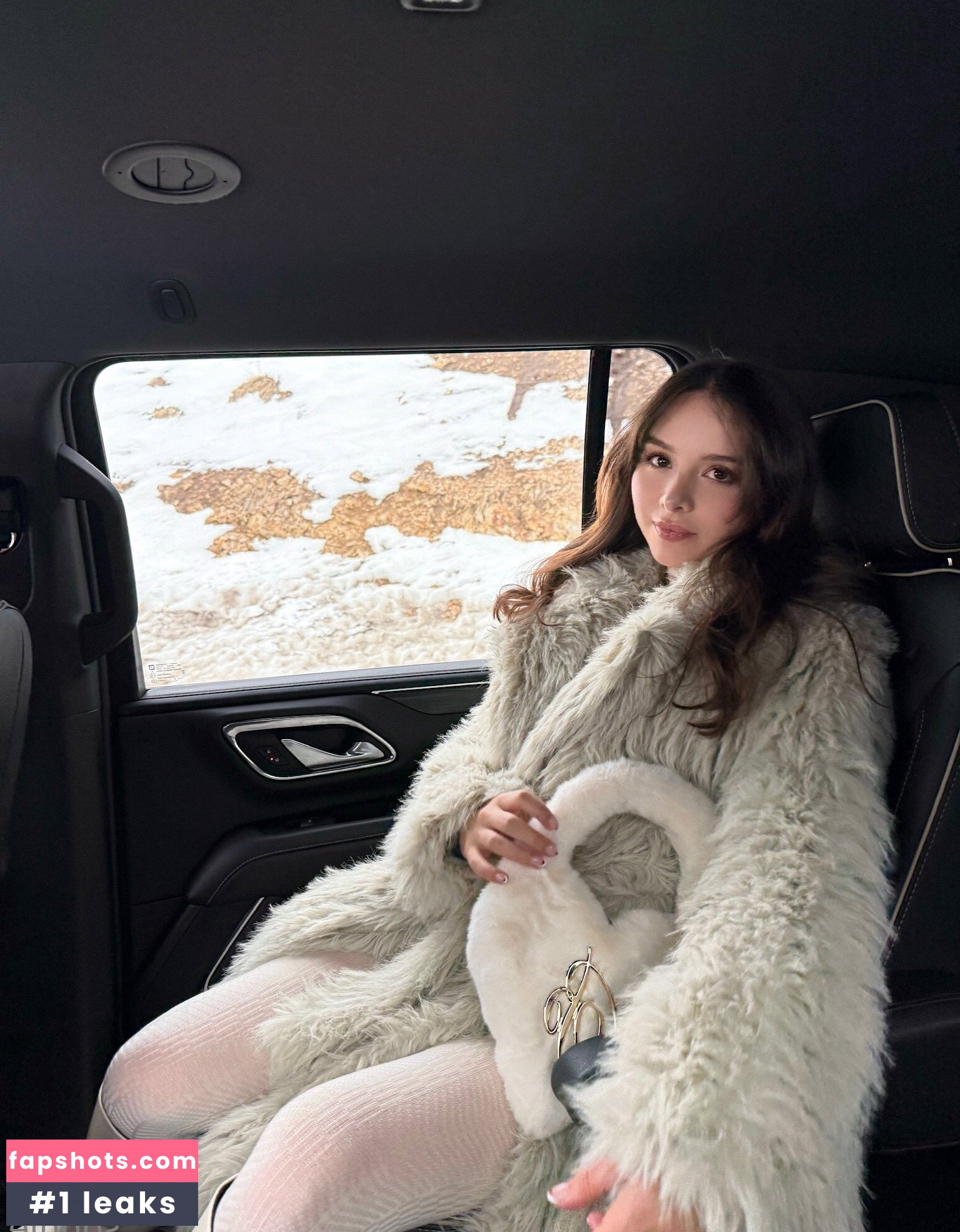 Sophie Mudd gallery photo #1200