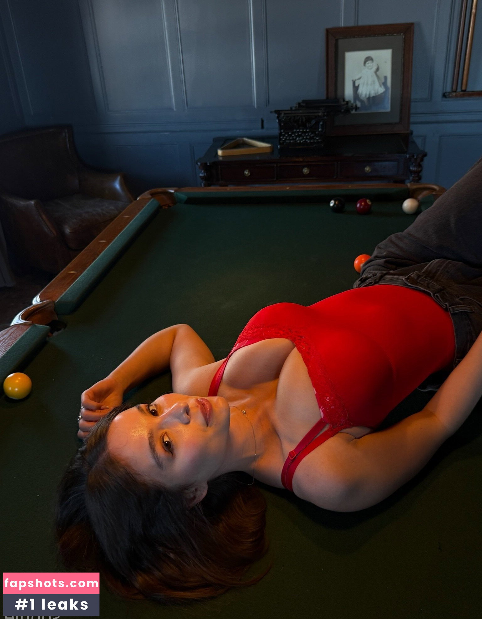 Sophie Mudd gallery photo #1551