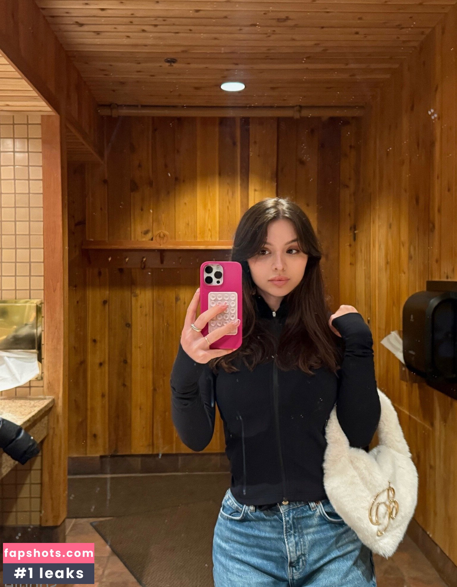 Sophie Mudd gallery photo #2119
