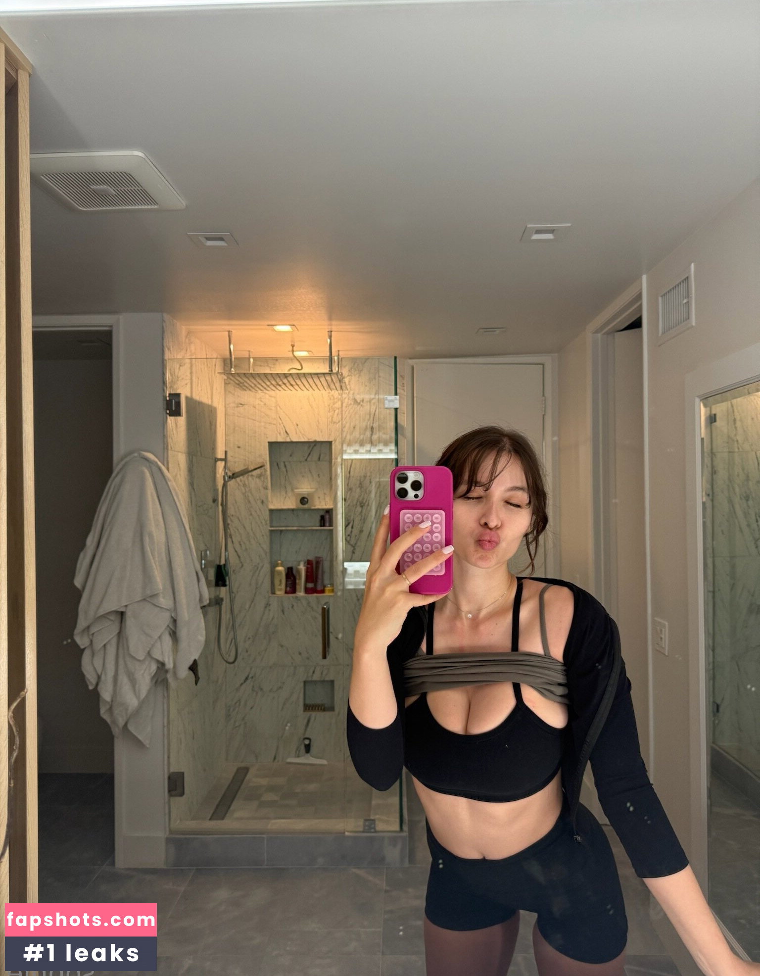 Sophie Mudd gallery photo #1719